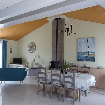 Dom wakacyjny Maison A Proche Plage, 8 Pers., Parking Et Jardin Clos - Fr-1-823-12 Barbâtre