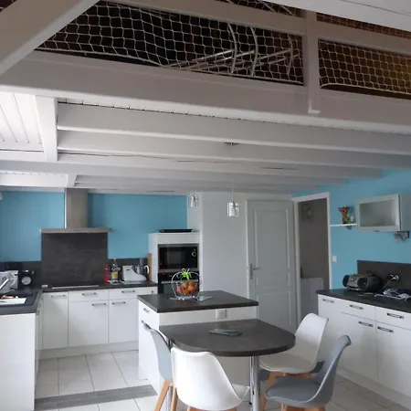 Maison A Proche Plage, 8 Pers., Parking Et Jardin Clos - Fr-1-823-12 * Barbâtre